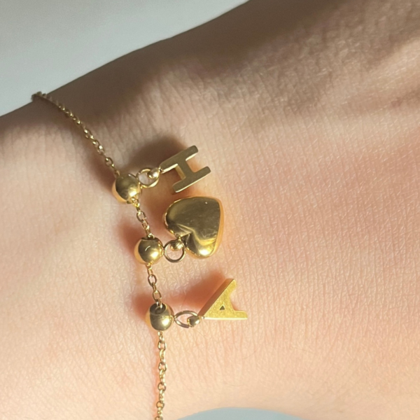 Bracelet Personnalisé en Acier Inoxydable – Initiales & Charms